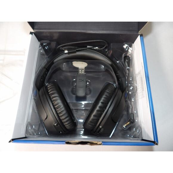 HyperX Cloud Flight Wireless Headset Gaming PS4/PS5 4P5H6AA 30 Hr Battery - Picture 7 of 10